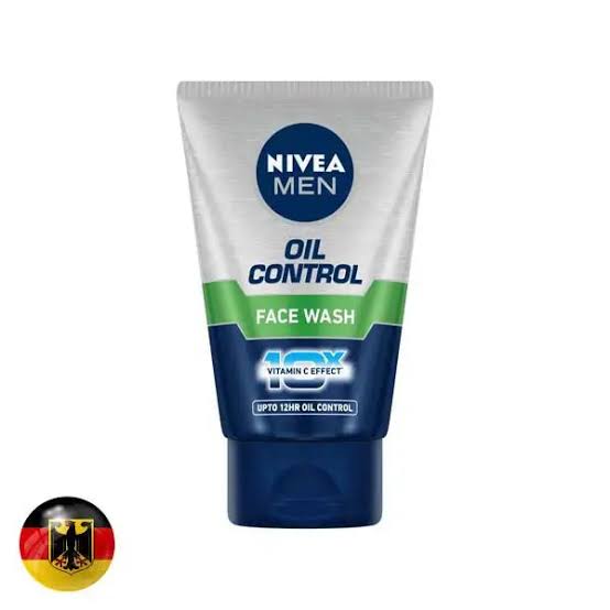 NIVEA MEN Bright Oil Clear Pore Minimizing Scrub 100ml
