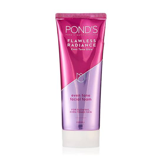 Pond's - Flawless Radiance - Even Tone Facial Foam Face Wash 100GM